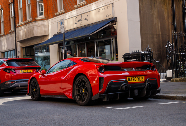 Ferrari 488 Pista