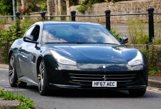 Ferrari GTC4Lusso