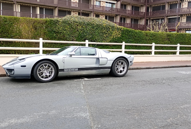 Ford GT