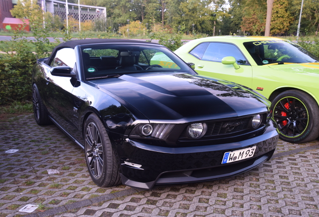 Ford Mustang GT Convertible 2013