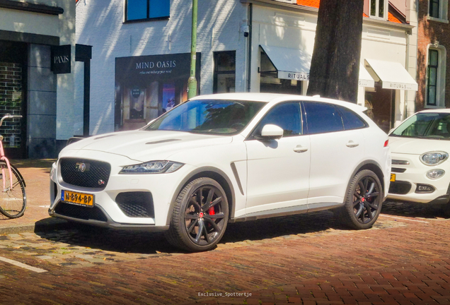 Jaguar F-PACE SVR