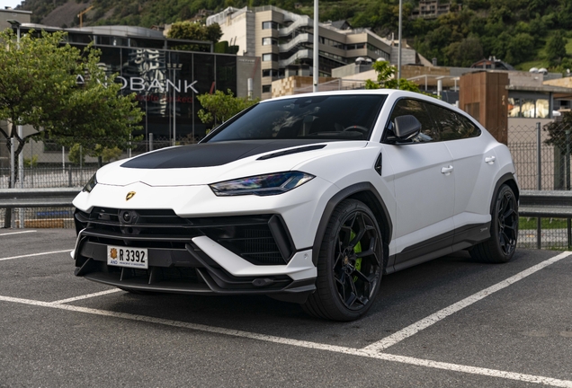 Lamborghini Urus Performante