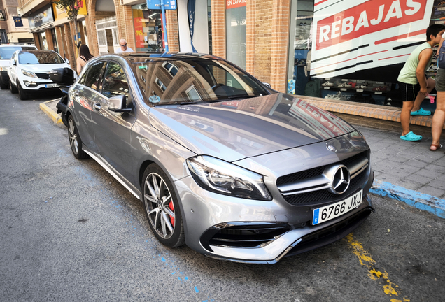 Mercedes-AMG A 45 W176 2015