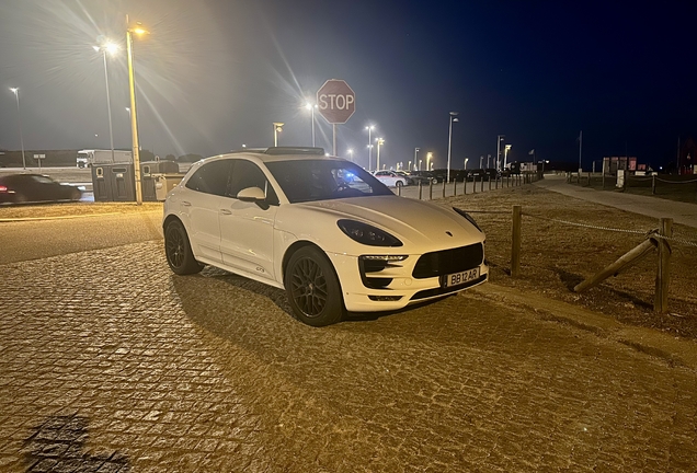 Porsche 95B Macan GTS