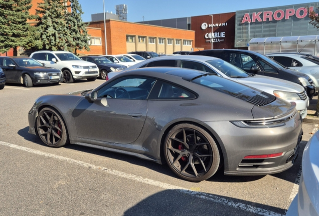 Porsche 992 Carrera 4S