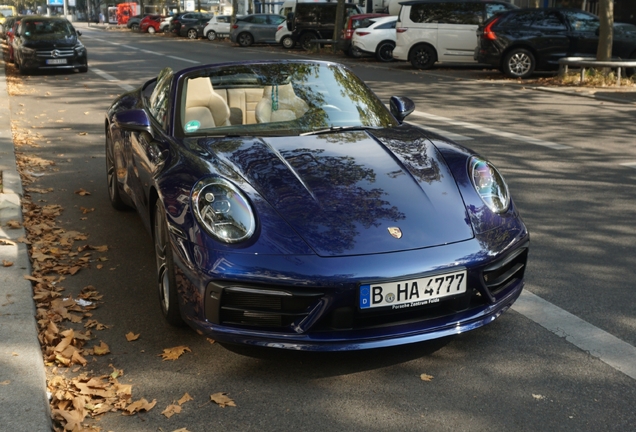 Porsche 992 Carrera 4S Cabriolet