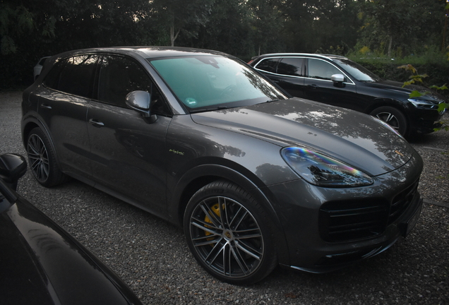 Porsche Cayenne Turbo S E-Hybrid