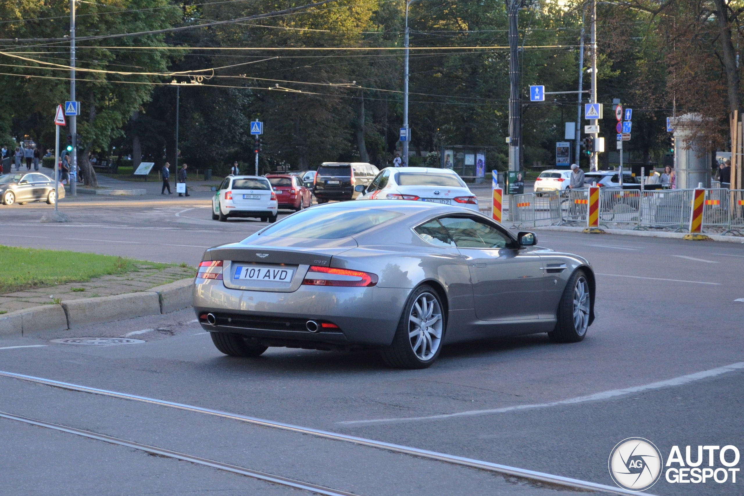 Aston Martin DB9