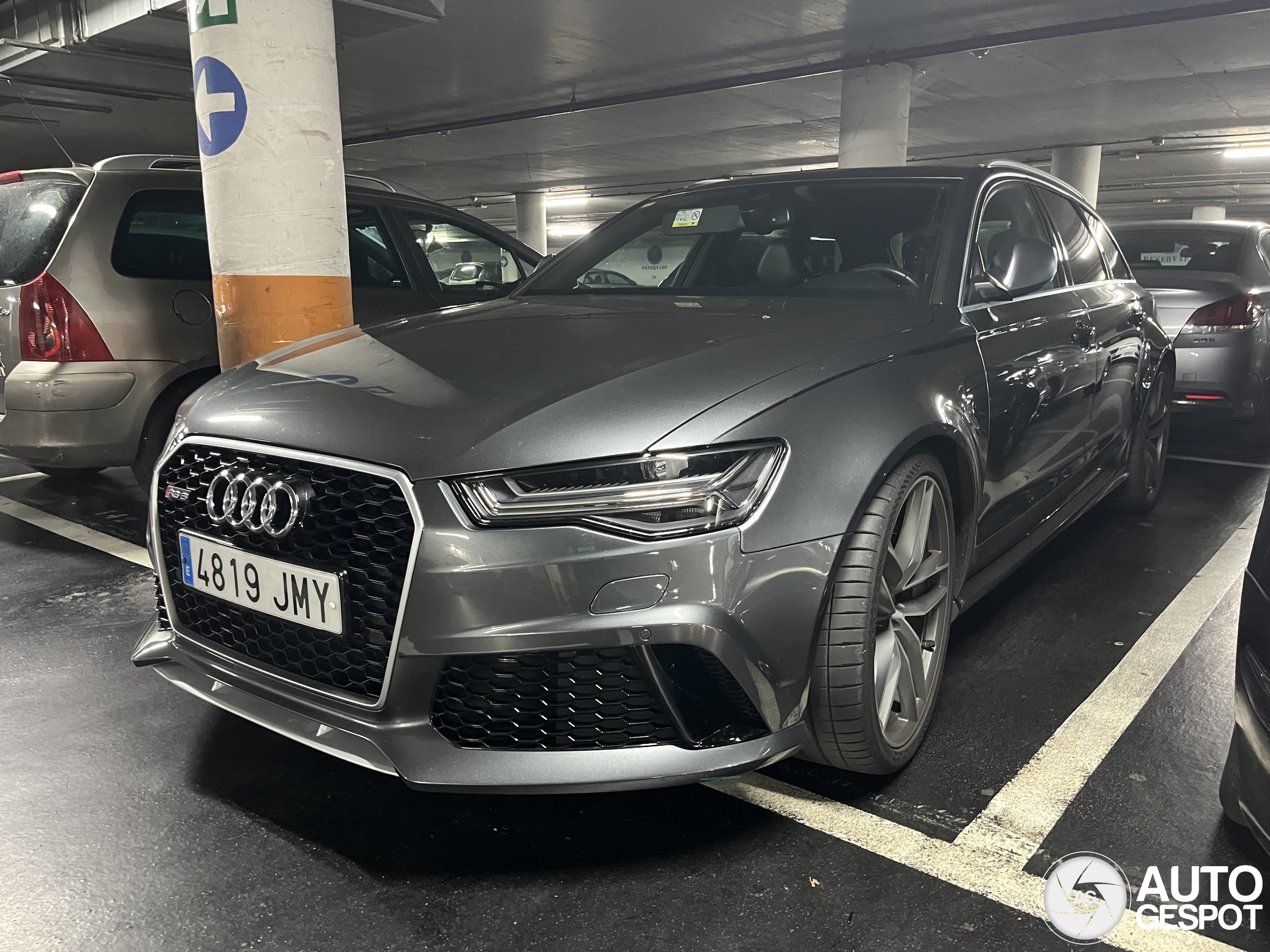 Audi RS6 Avant C7 2015