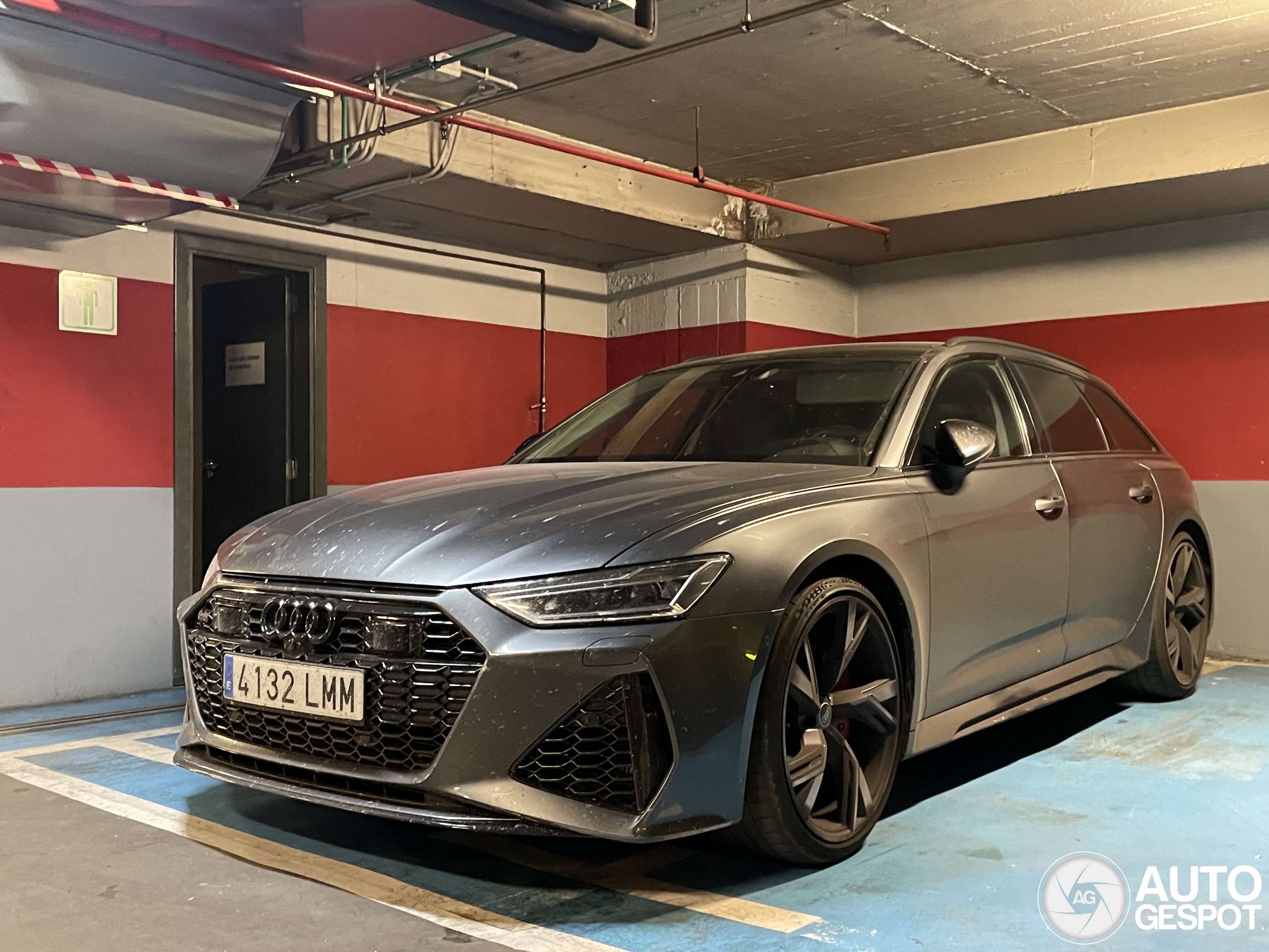 Audi RS6 Avant C8