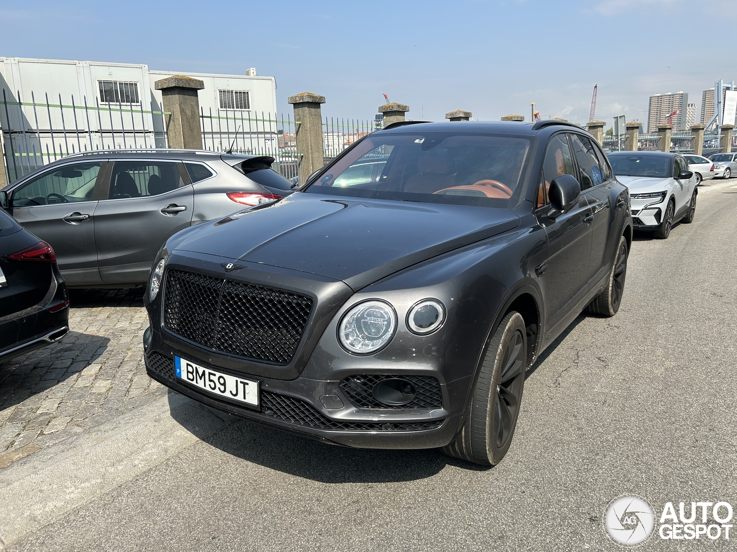 Bentley Bentayga V8