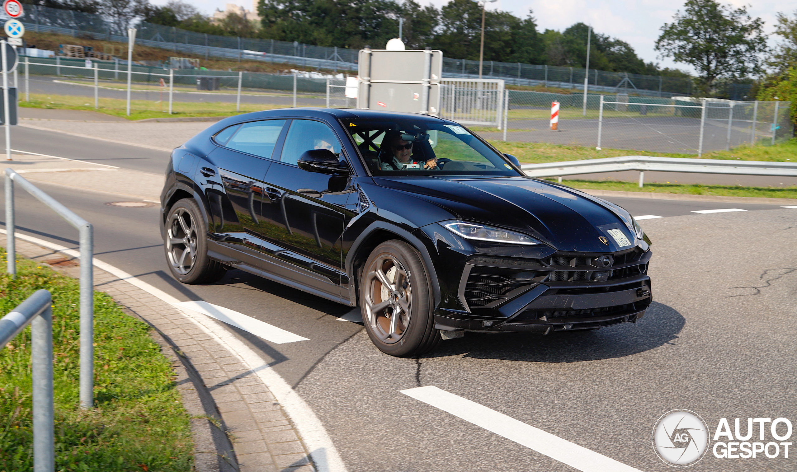 Lamborghini Urus SE: Sledeća era hibridnih super-SUV-ova