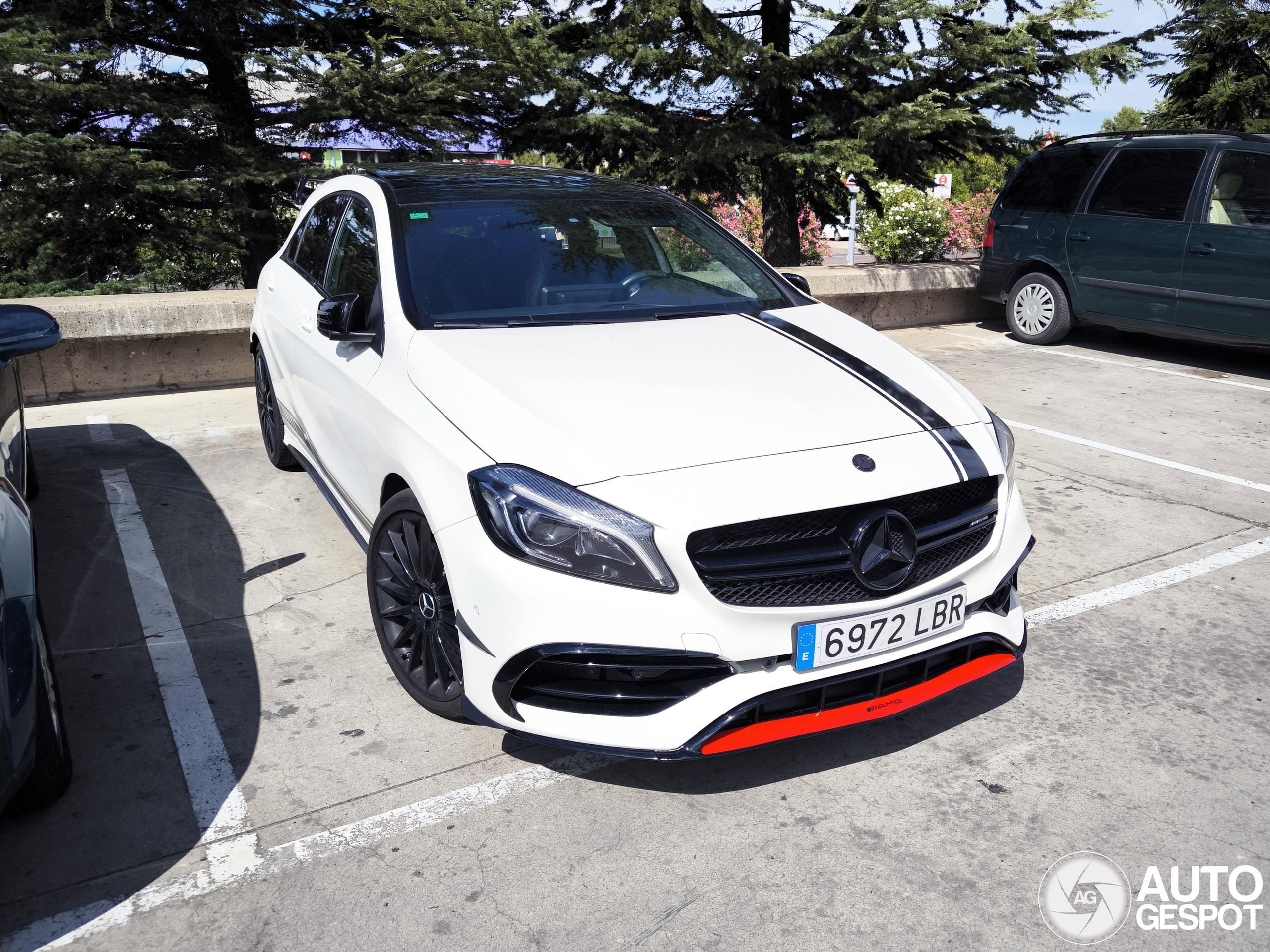 Mercedes-AMG A 45 W176 2015