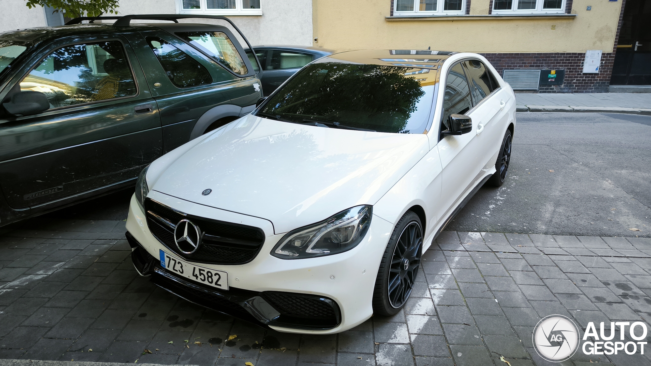 Mercedes-Benz E 63 AMG