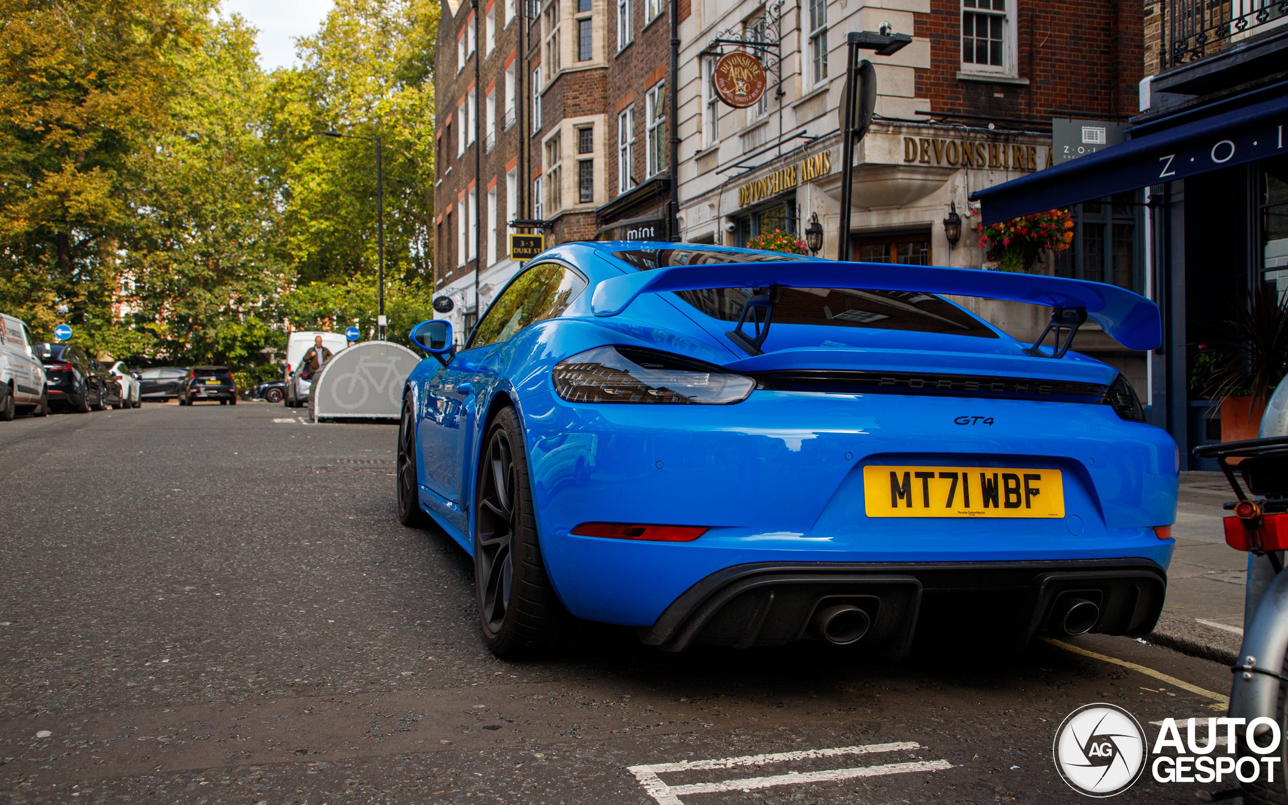 Porsche 718 Cayman GT4