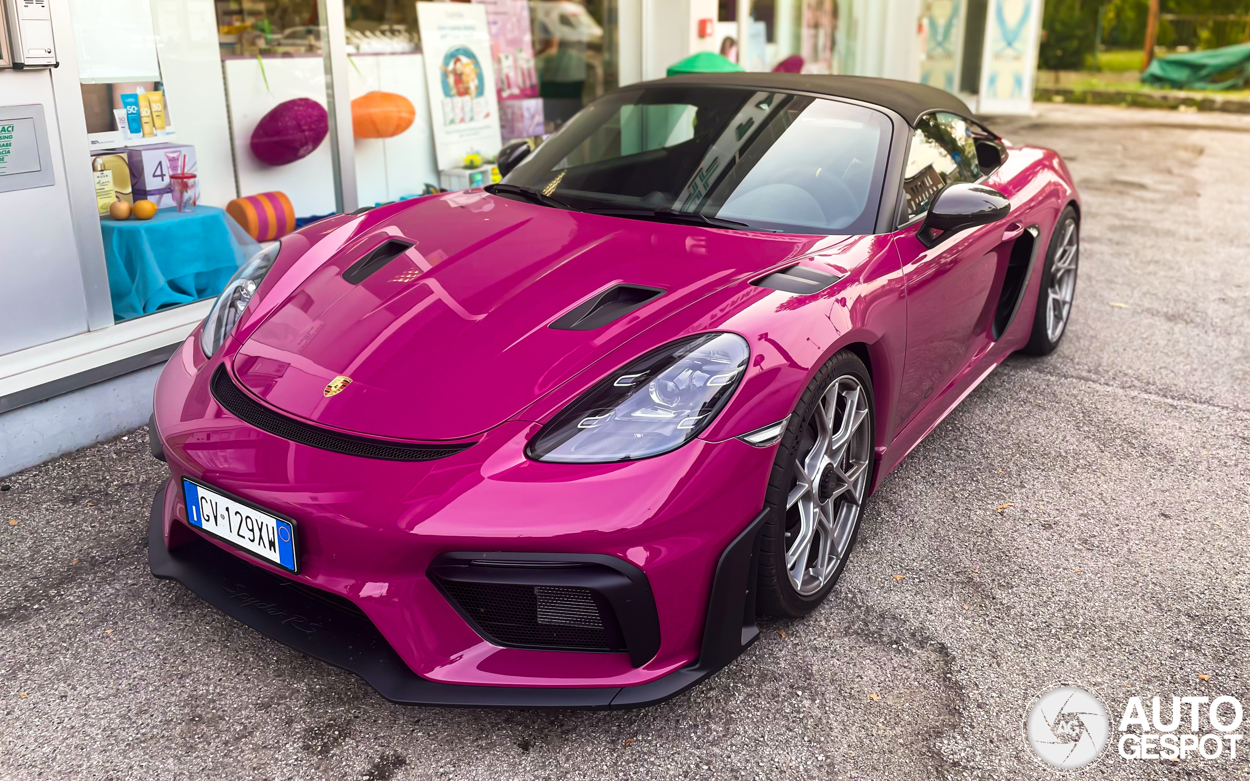 Porsche 718 Spyder RS Weissach Package