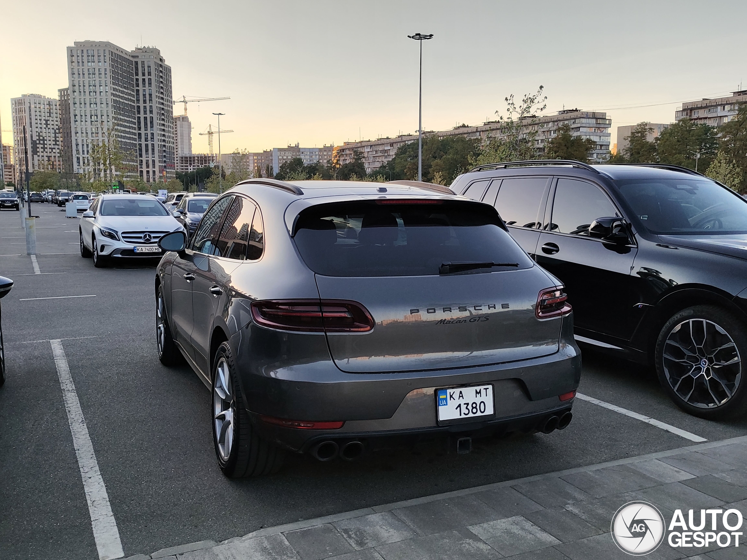 Porsche 95B Macan GTS