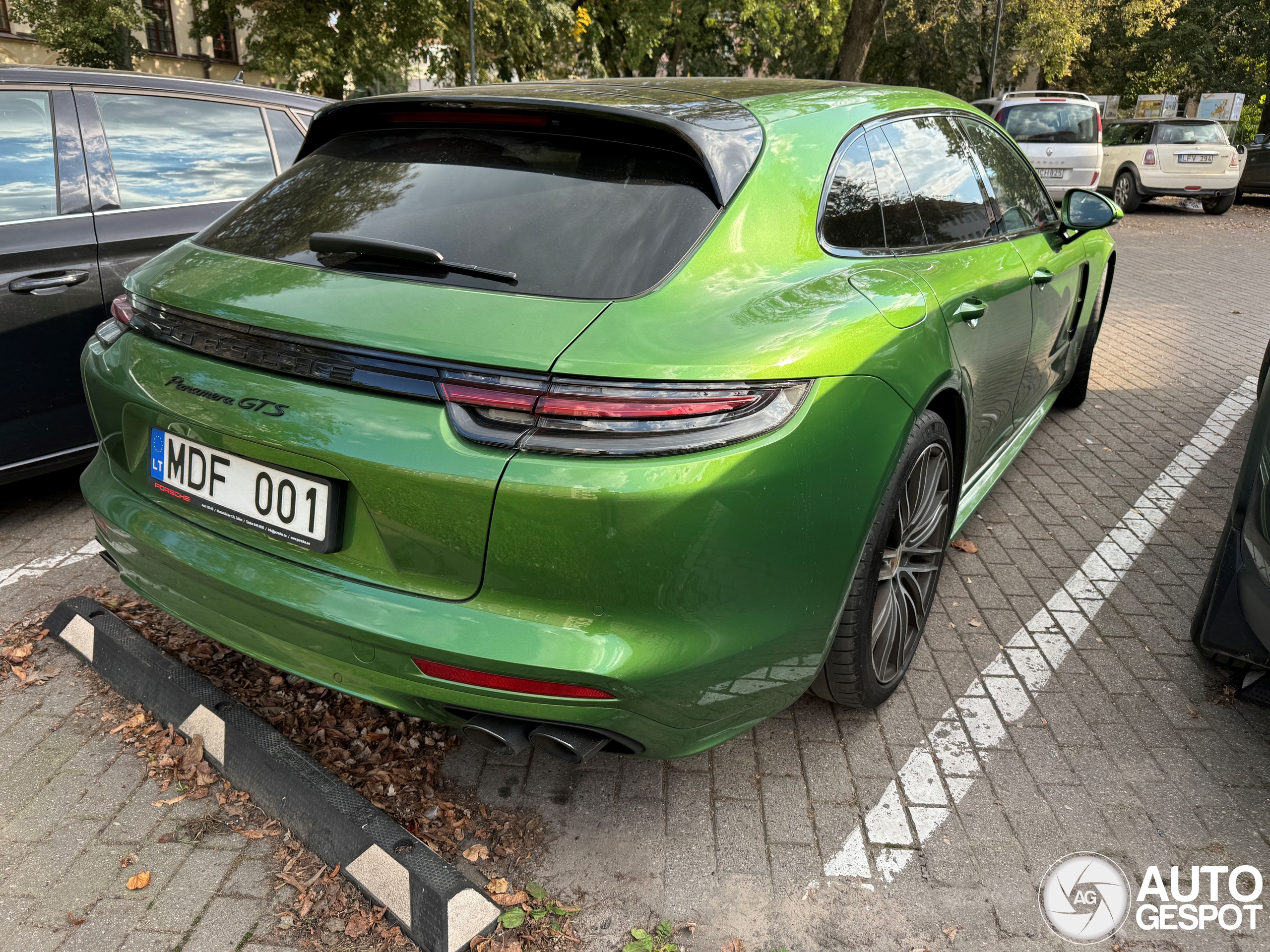 Porsche 971 Panamera GTS Sport Turismo