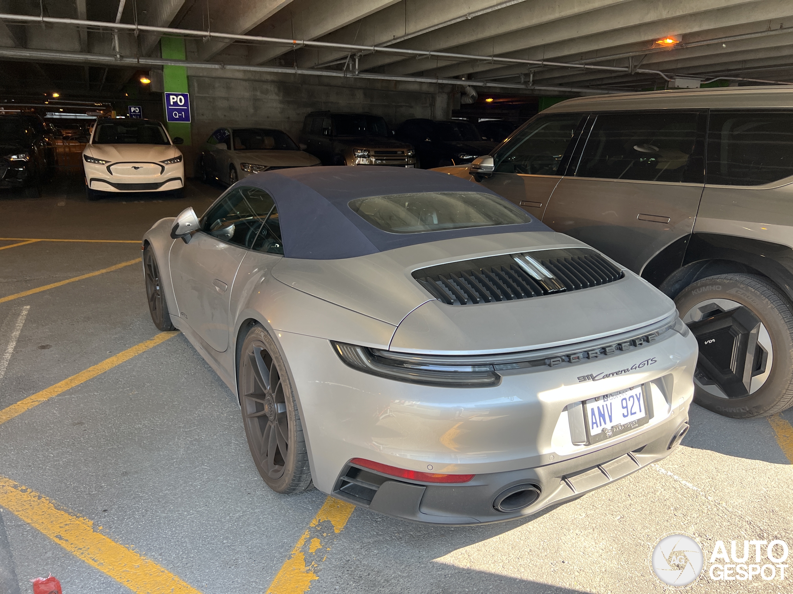 Porsche 992 Carrera 4 GTS Cabriolet