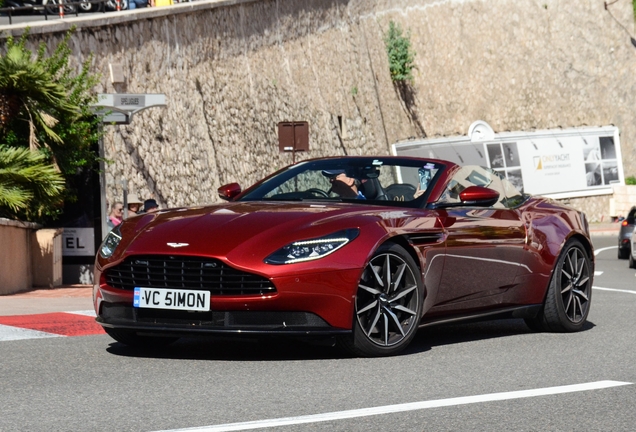 Aston Martin DB11 V8 Volante