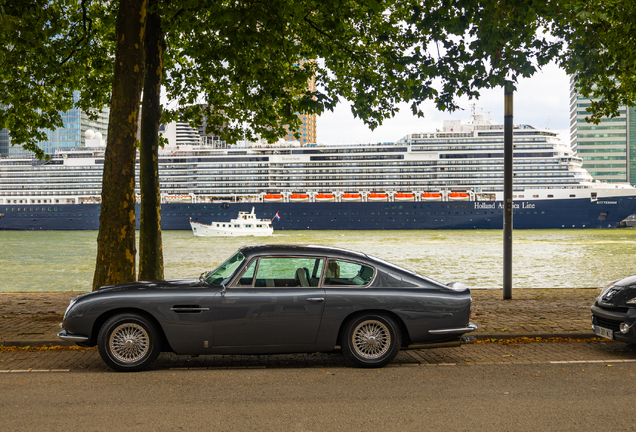 Aston Martin DB6 Vantage MKI