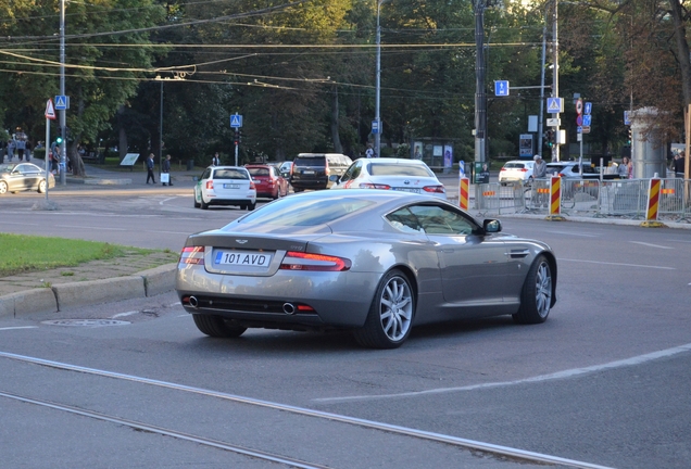 Aston Martin DB9