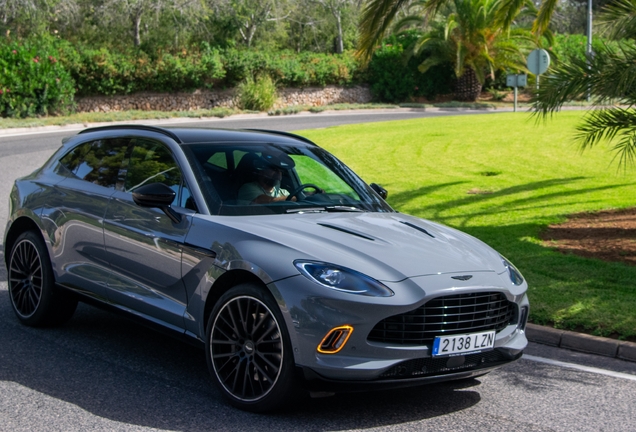 Aston Martin DBX