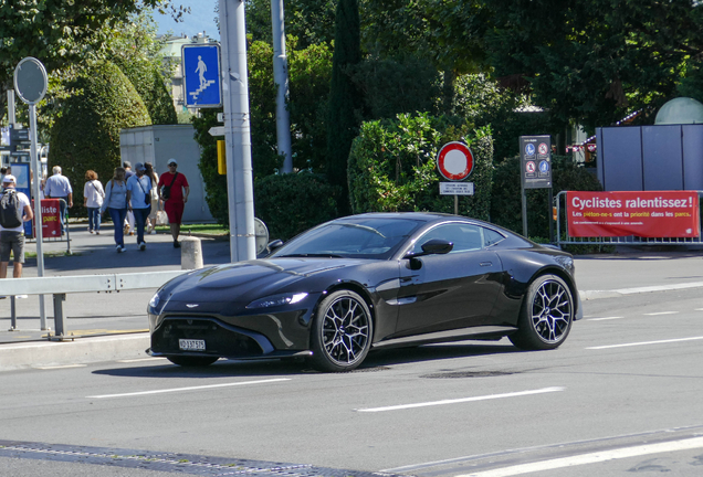 Aston Martin V8 Vantage 2018