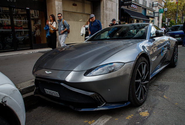 Aston Martin V8 Vantage 2018