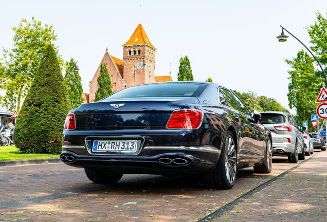 Bentley Flying Spur V8 2022 Mulliner