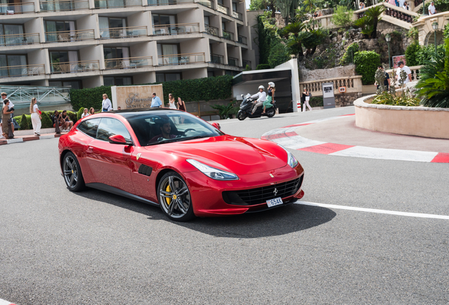 Ferrari GTC4Lusso