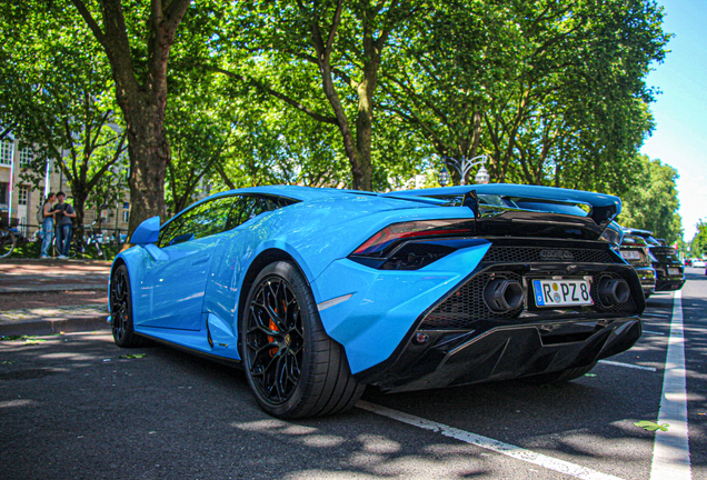 Lamborghini Huracán LP640-2 Tecnica