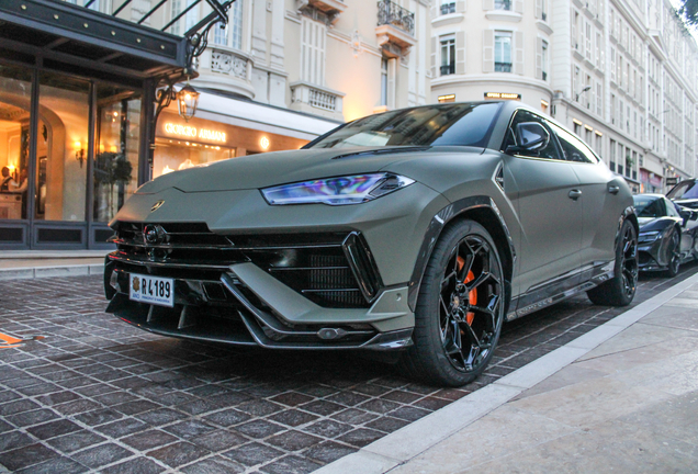 Lamborghini Urus Performante