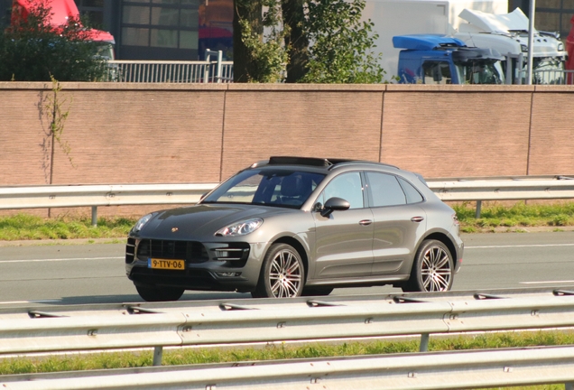 Porsche 95B Macan Turbo