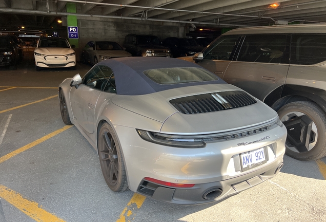 Porsche 992 Carrera 4 GTS Cabriolet