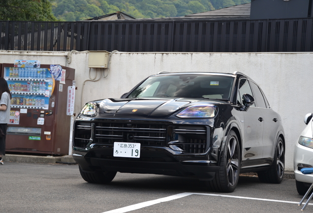 Porsche 9YA Cayenne Turbo E-Hybrid