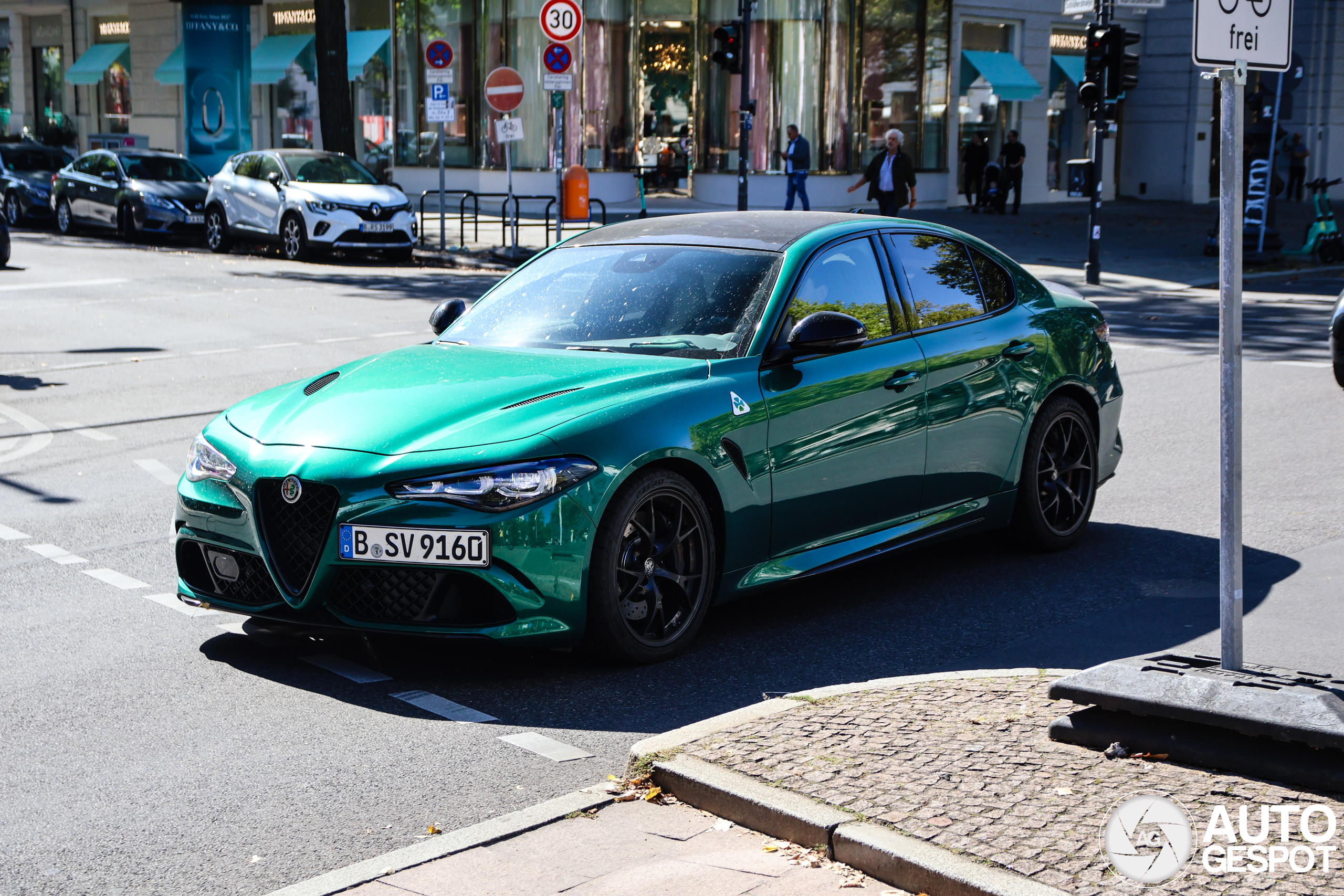 Alfa Romeo Giulia Quadrifoglio 2023