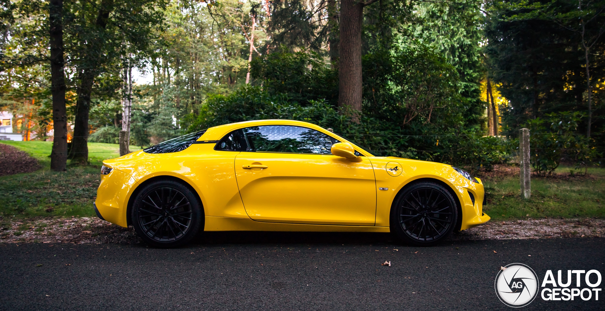 Alpine A110 Color Edition