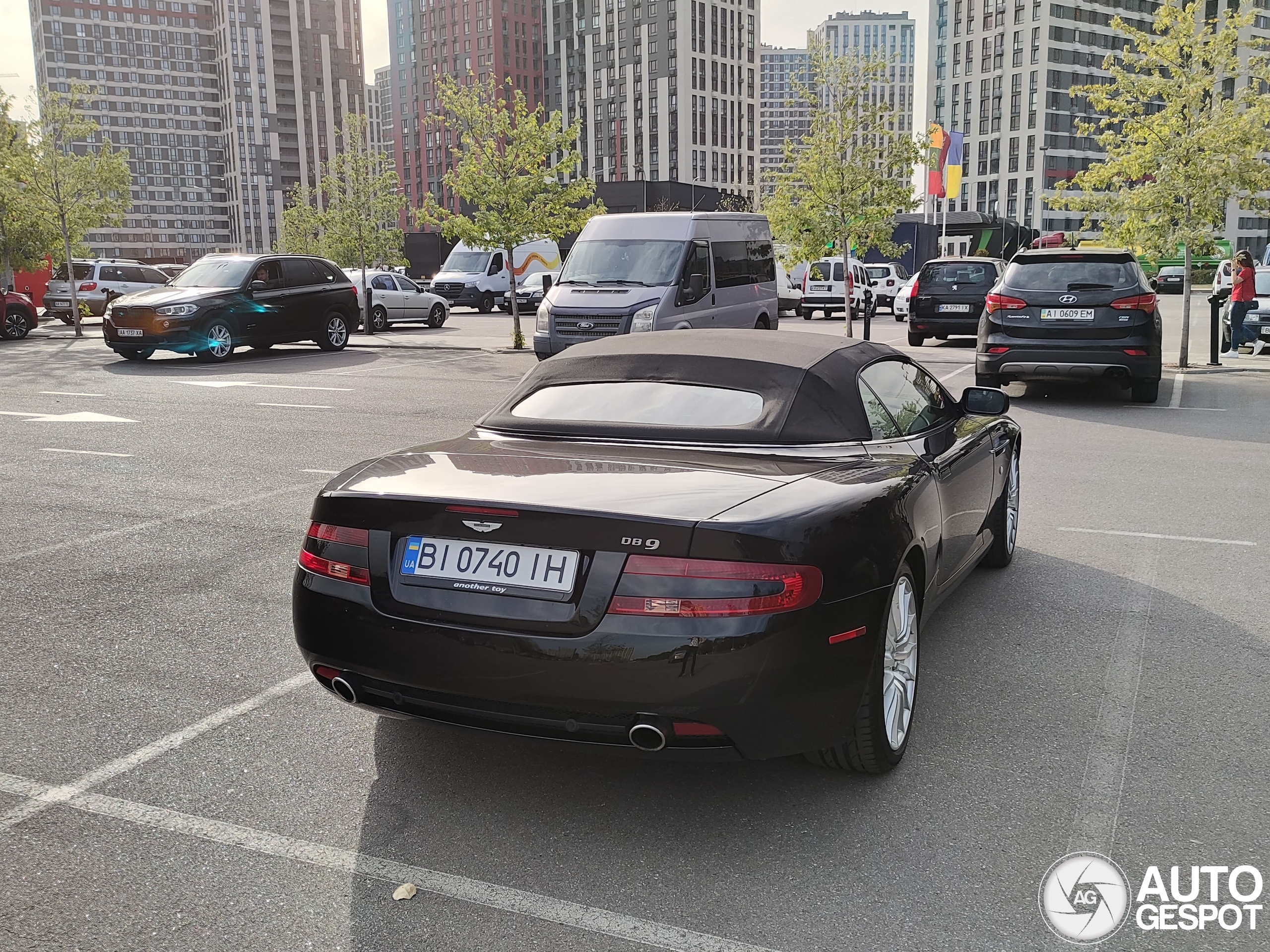 Aston Martin DB9 Volante