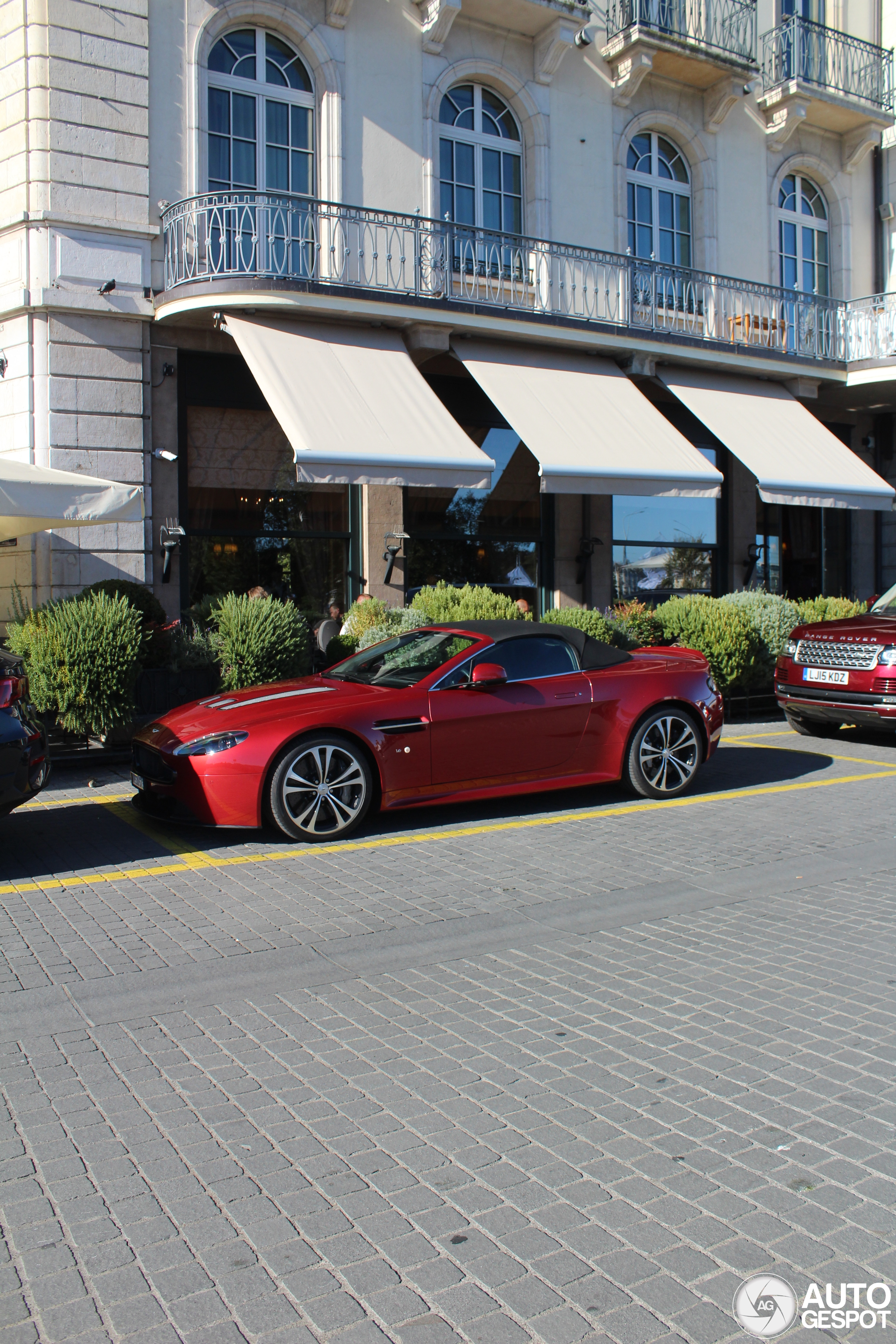 Aston Martin V12 Vantage S Roadster