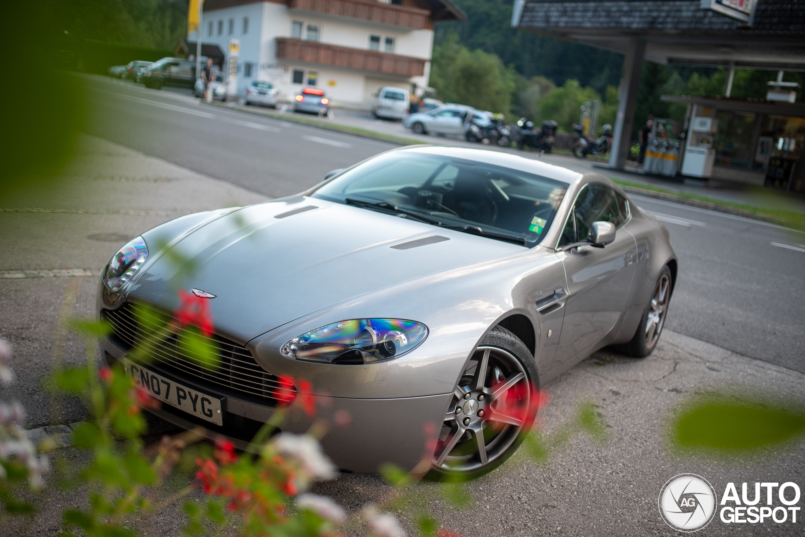 Aston Martin V8 Vantage