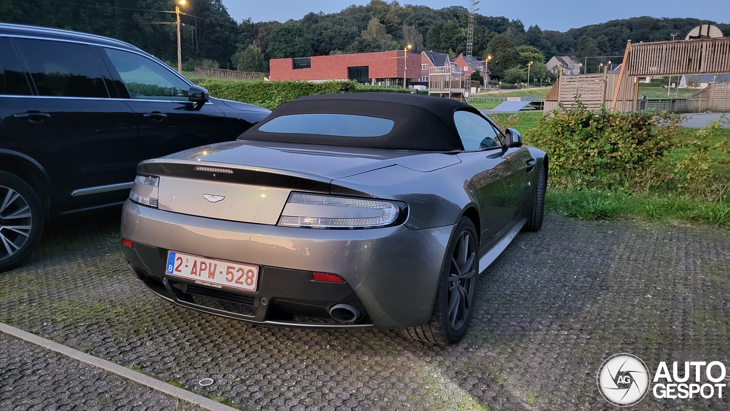 Aston Martin V8 Vantage S Roadster