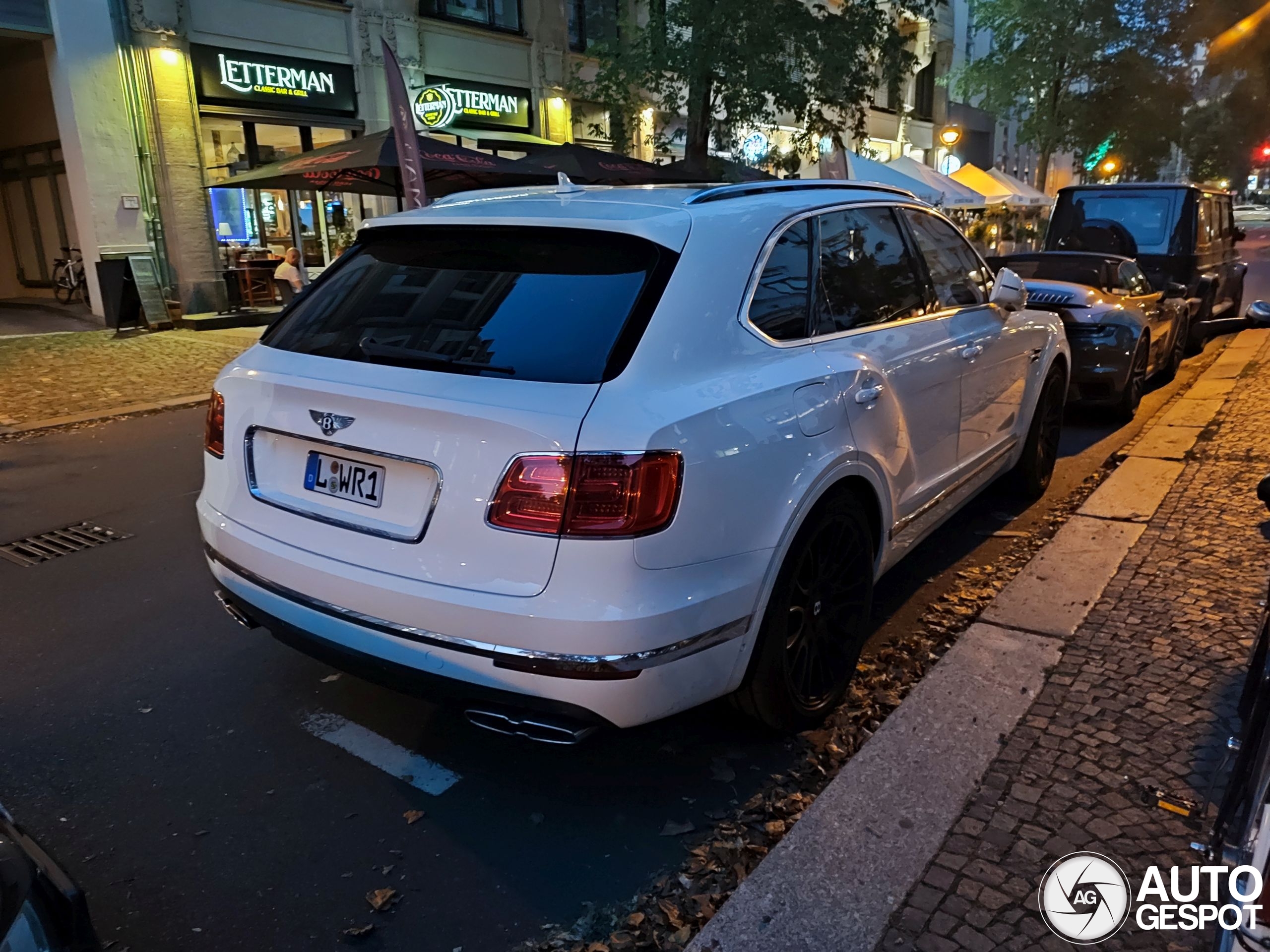 Bentley Bentayga V8