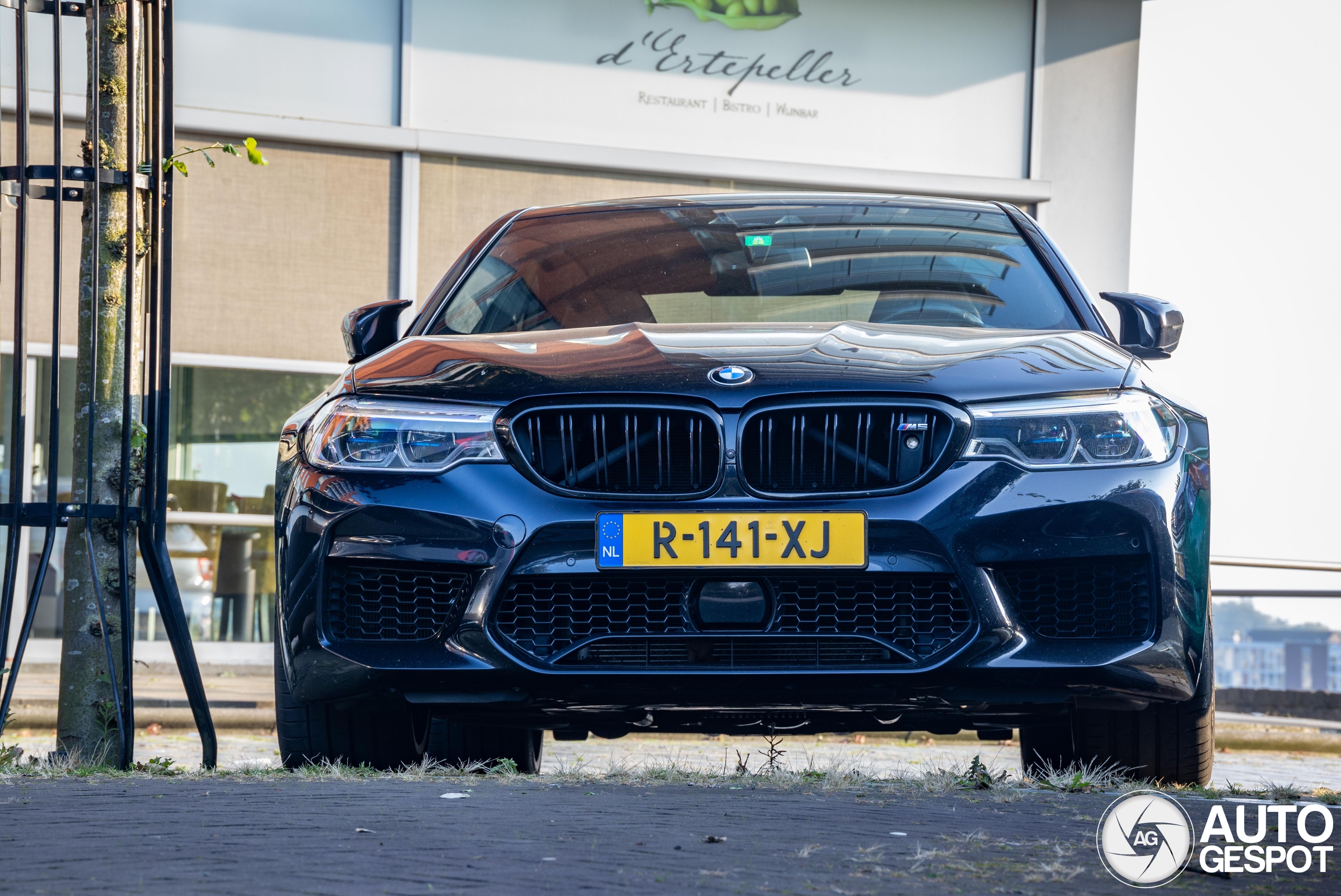 BMW M5 F10 2014