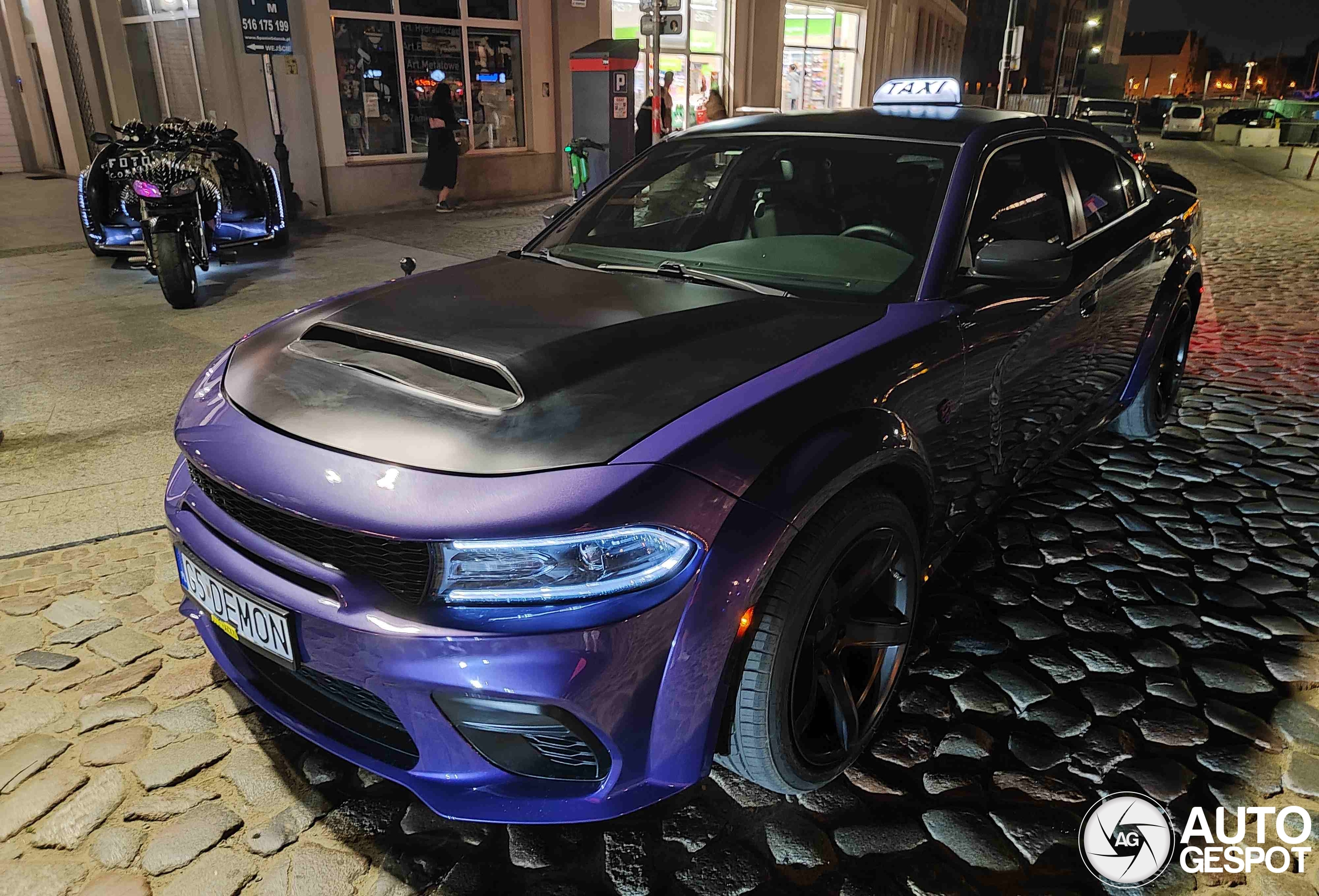 Dodge Charger SRT Hellcat Widebody