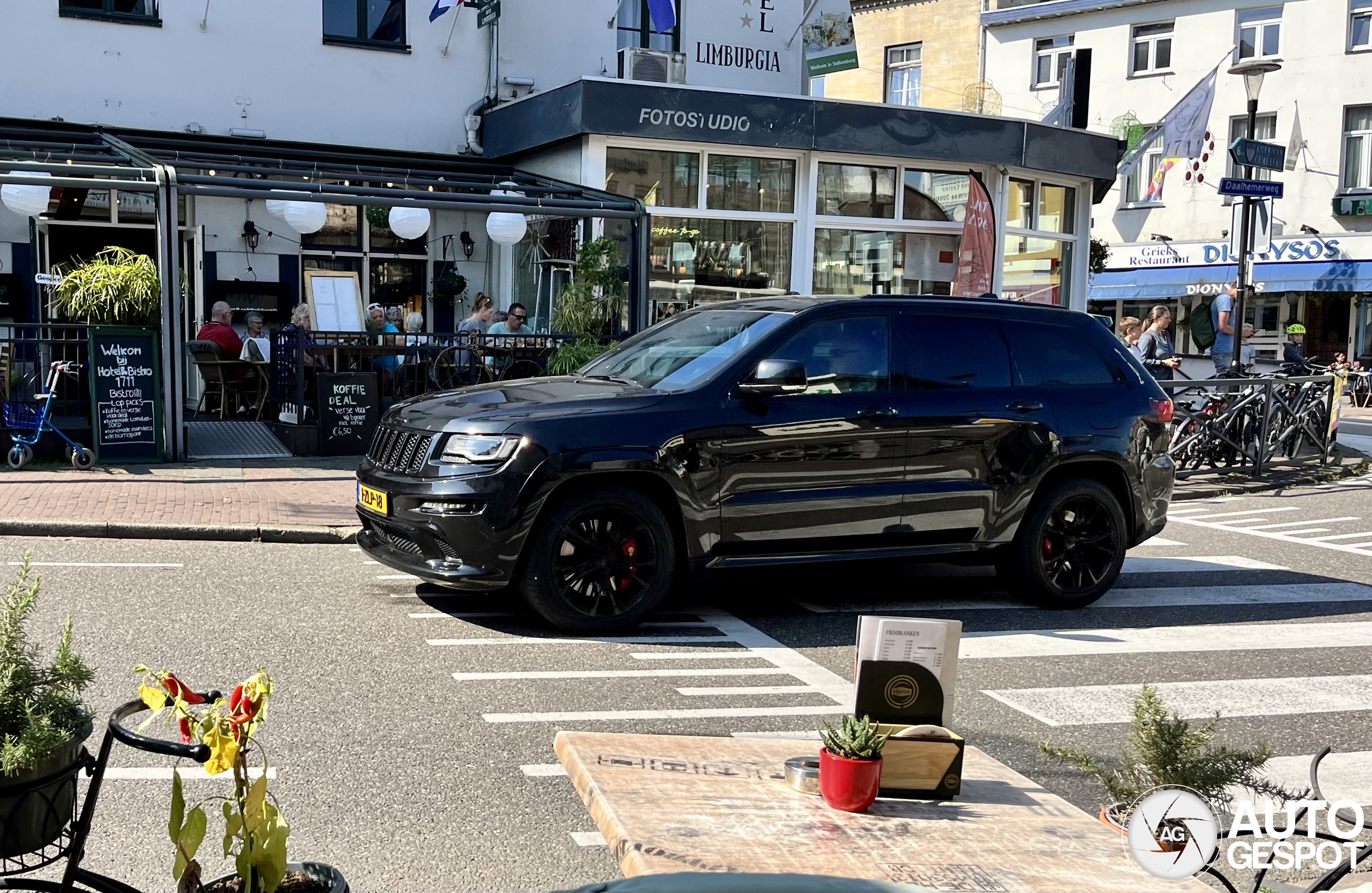 Jeep Grand Cherokee SRT 2013