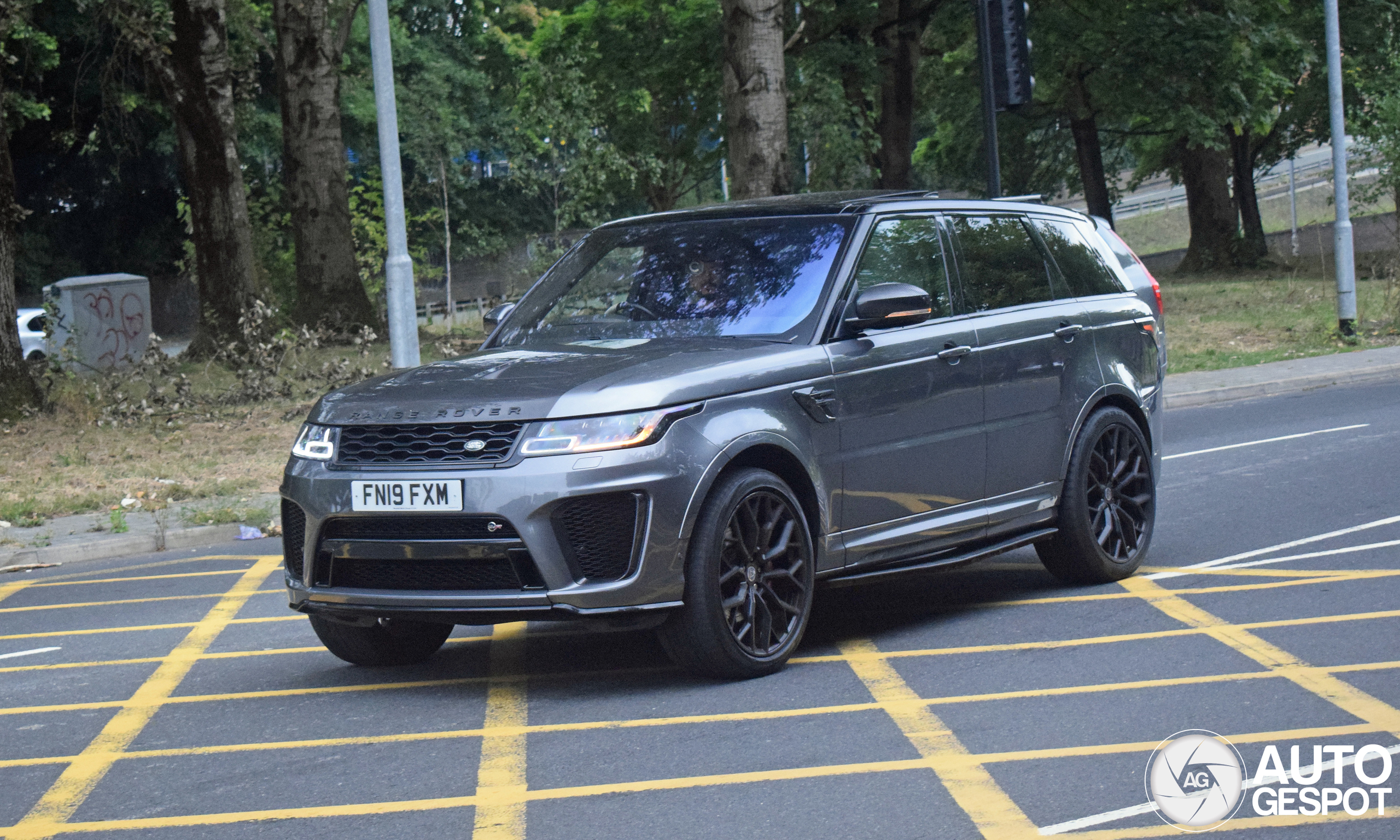 Land Rover Range Rover Sport SVR 2018 Carbon Edition