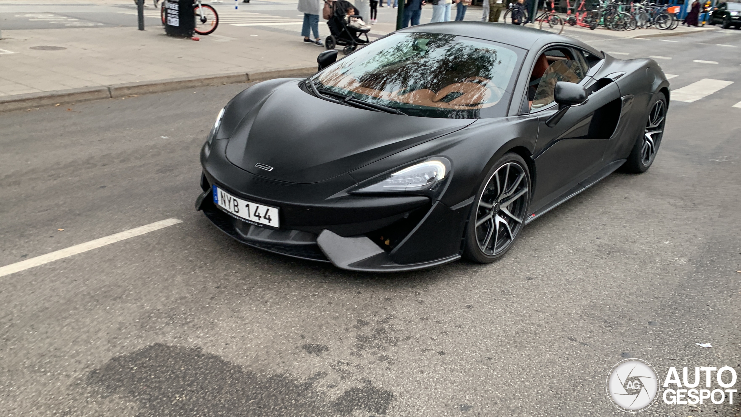 McLaren 570S