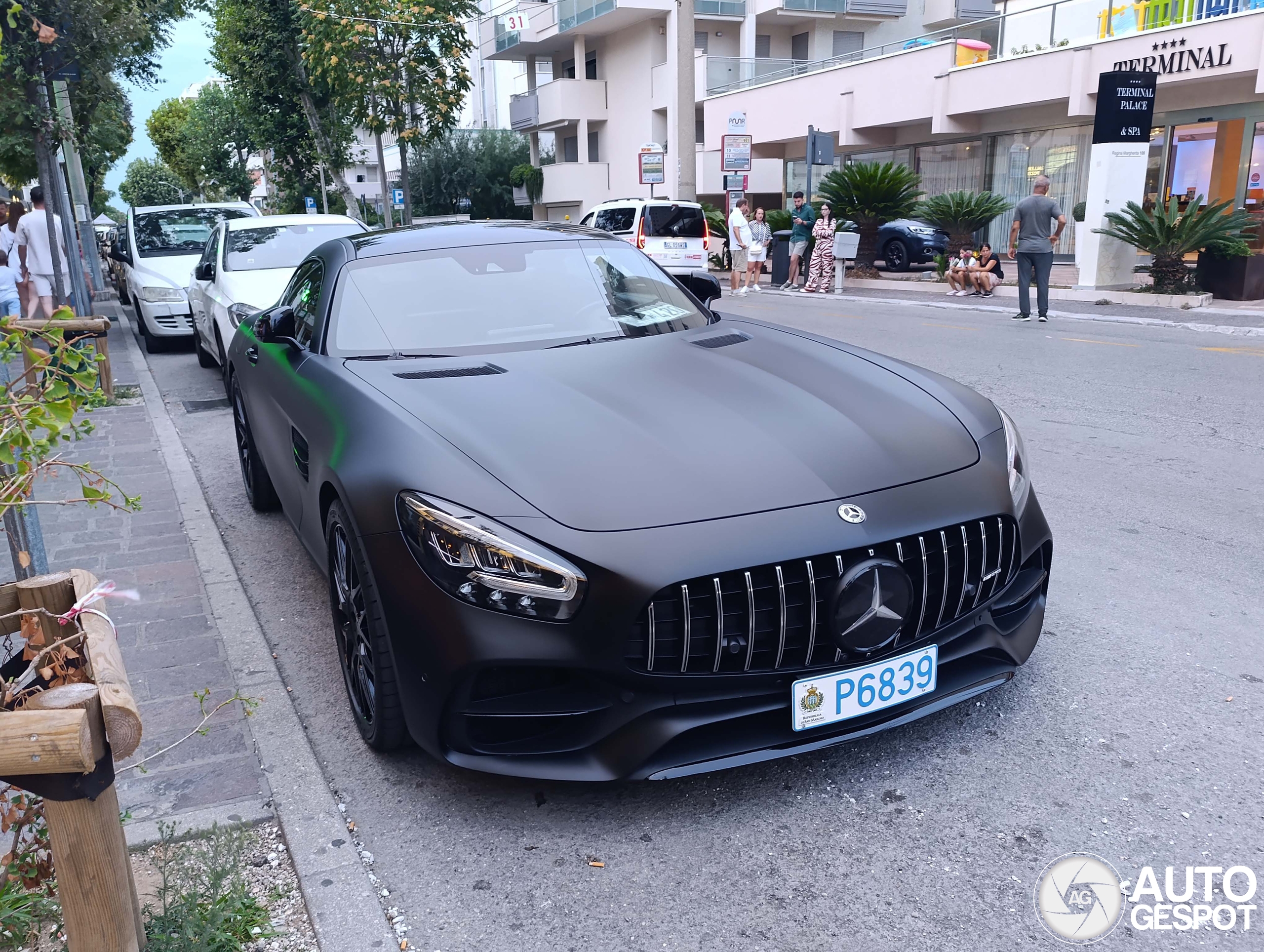 Mercedes-AMG GT C190 2019