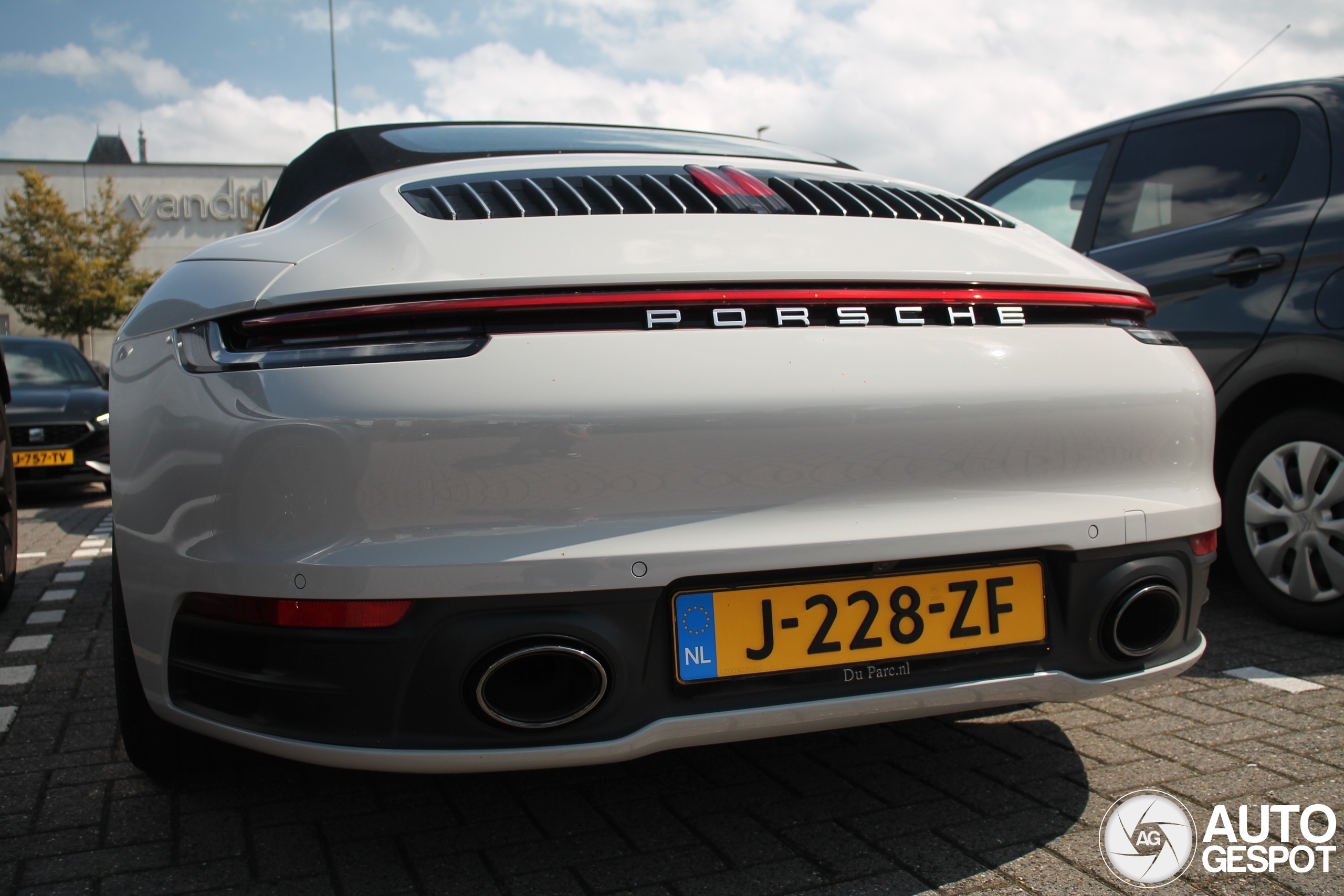 Porsche 992 Carrera 4S Cabriolet